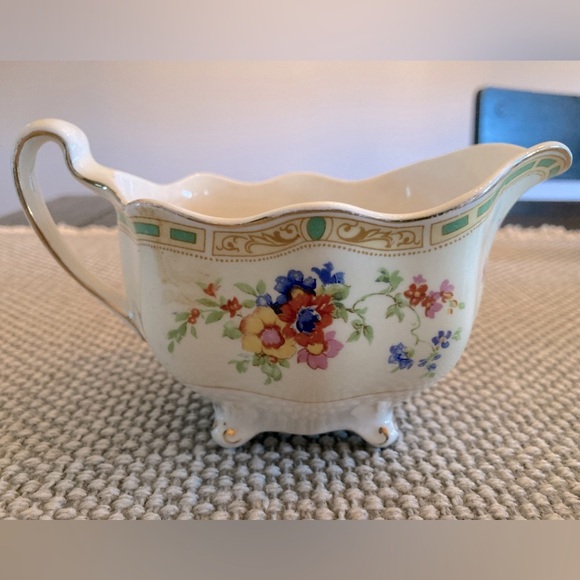 Antique creamer- Johnson Bros England - Picture 2 of 7